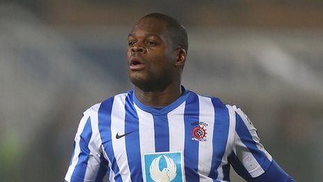 Harewood signs for Nuneaton Town