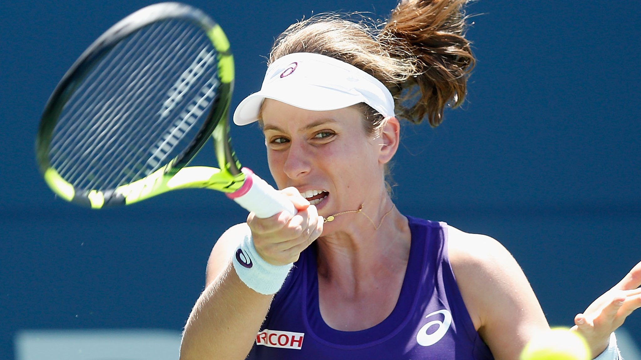 Bank of the West Classic: Johanna Konta into last eight in Stanford