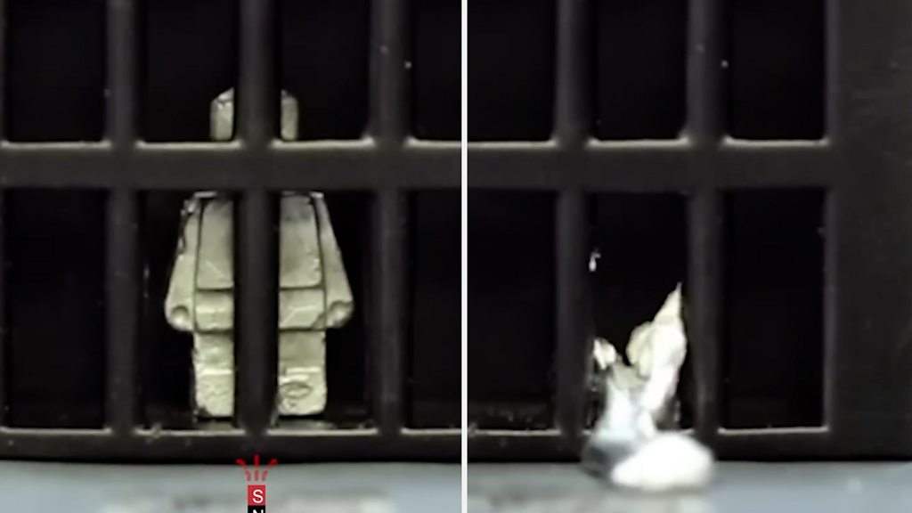 Shape-shifting robot melts itself to escape lab jail