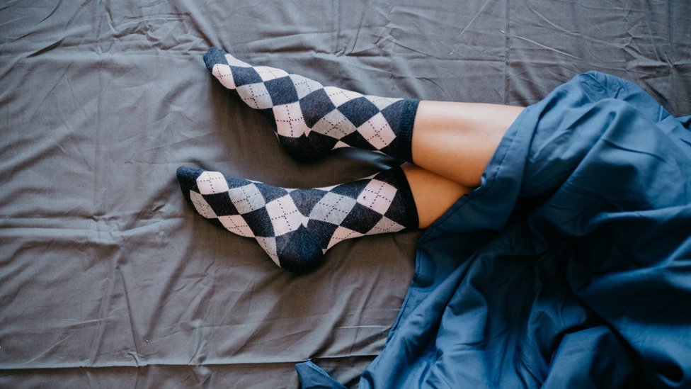 Año nuevo Gruñón punto Es mejor dormir con o sin calcetines? - BBC News Mundo