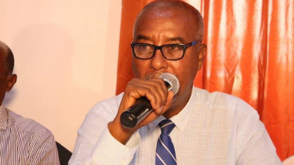 Fisting yoki mushukni qol bilan urish