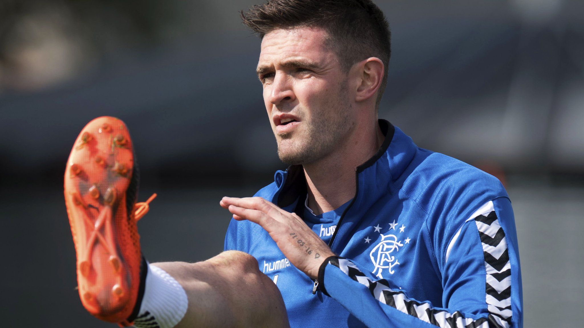 Kyle Lafferty: Rangers recruit Hearts striker for second Ibrox spell
