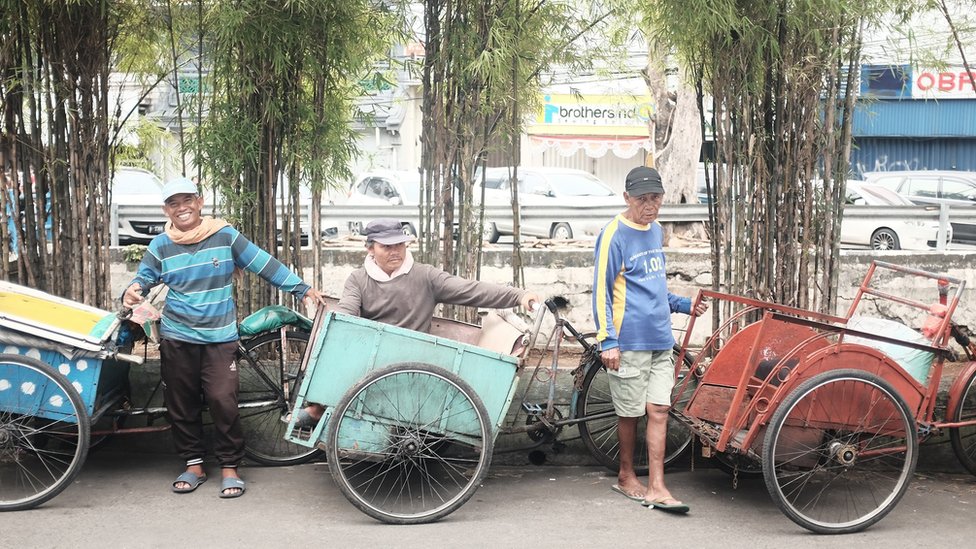 Becak di Jakarta dan 'kontrak politik' Gubernur Anies Baswedan