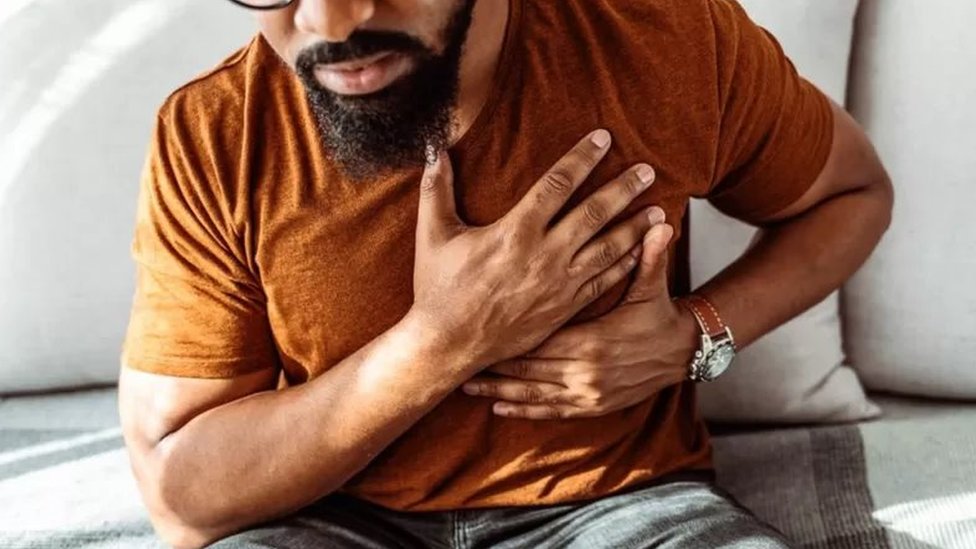 Transseksual ayolni eshakda sikadi.