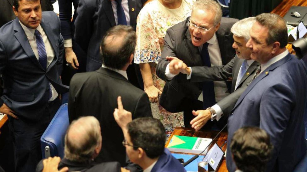 Elei o do Senado como foi a conturbada disputa que deu vit ria a