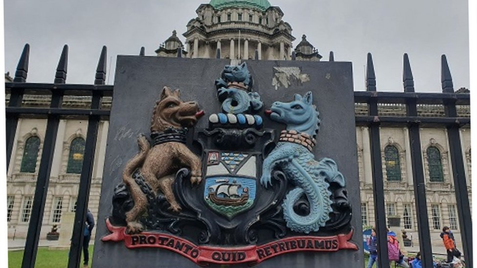 What does the seahorse have to do with Belfast?