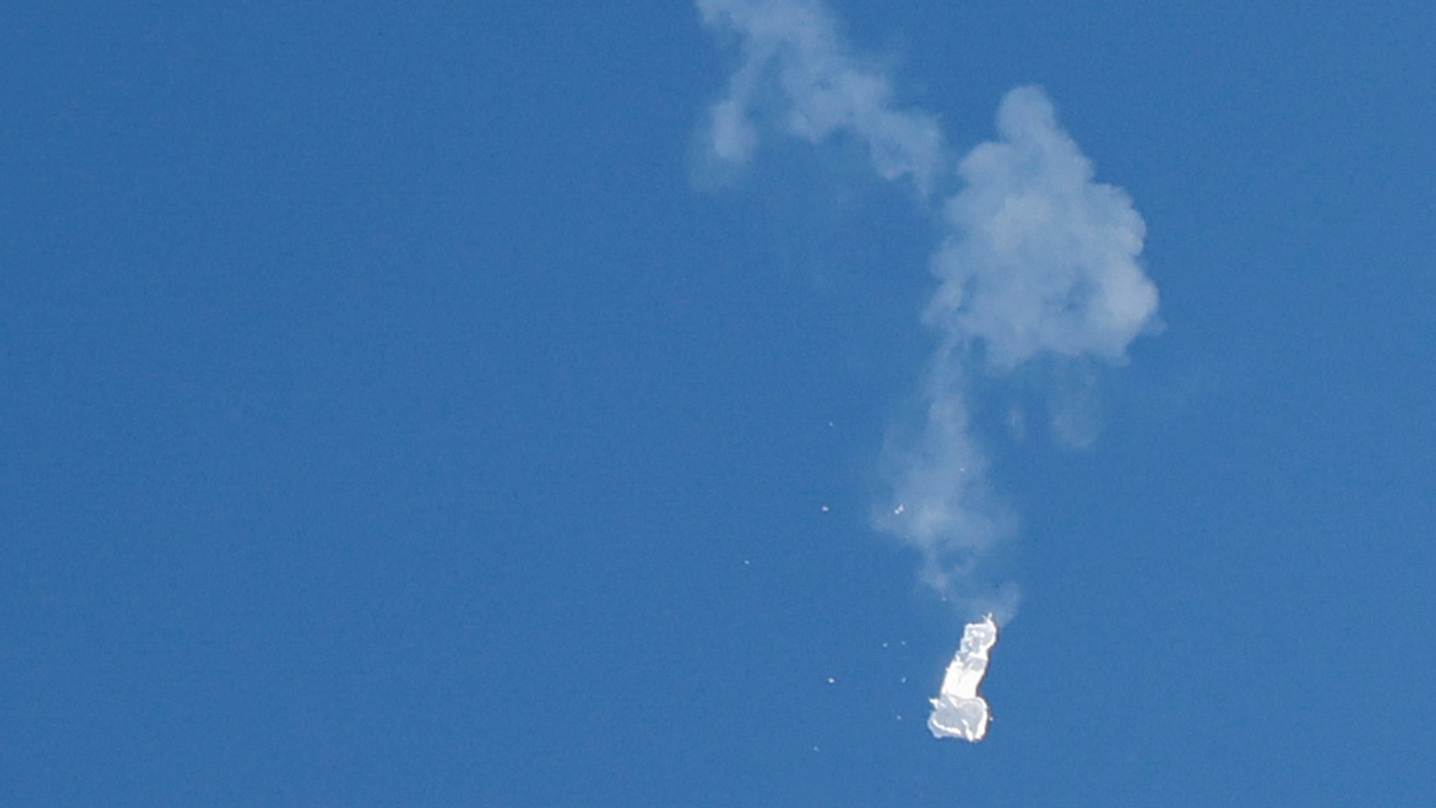 Video appears to show China balloon shot down