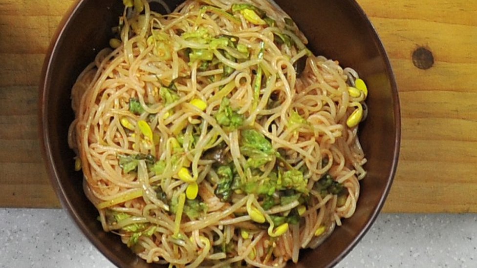 Ramen noodles 'are most valuable US prison commodity', study finds