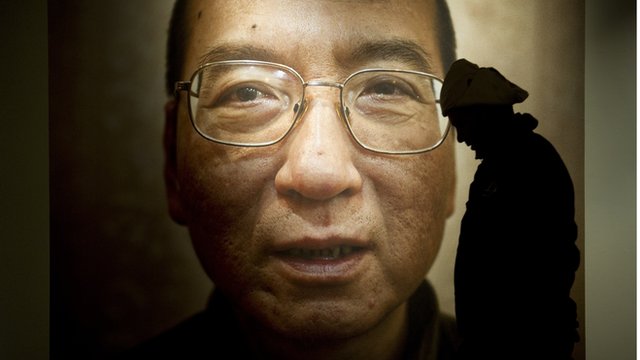 向良心說謊的民族: 劉曉波文集(增訂版) | 誠品線上