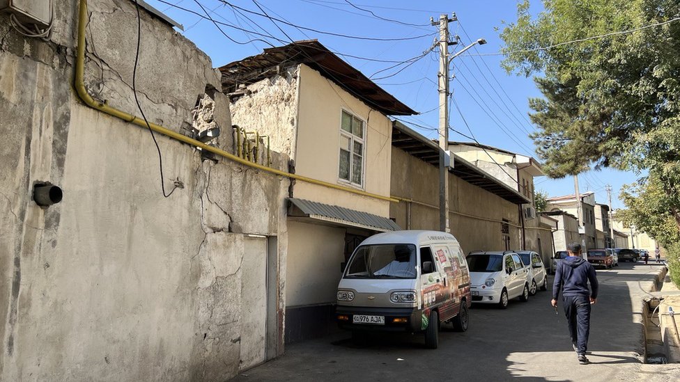 Orgiyalar uchun DIY jinsiy aloqa mebellari Novosibirskdagi porno studiyalar