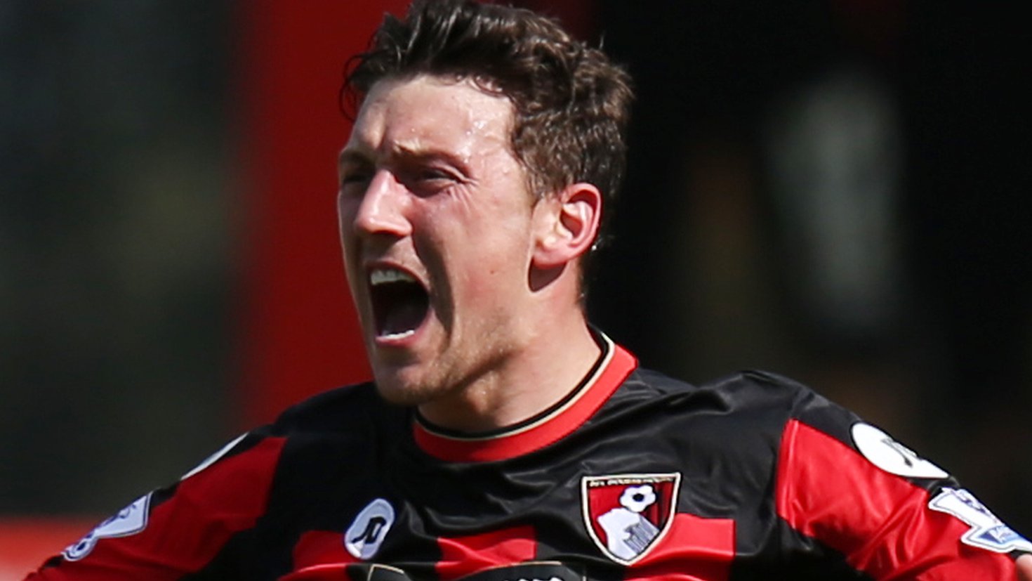 Tommy Elphick Biểu Tượng Tinh Thần Bournemouth – Huyền Thoại Sân Cỏ Tommy Elphick Biểu Tượng Tinh Thần Bournemouth – Huyền Thoại Sân Cỏ