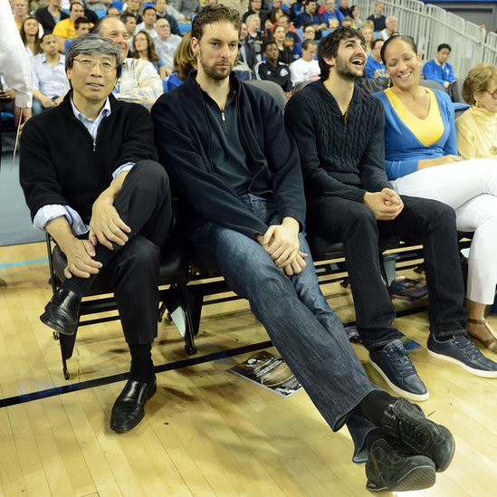 Patrick Soon-Shiong y Pau Gasol.