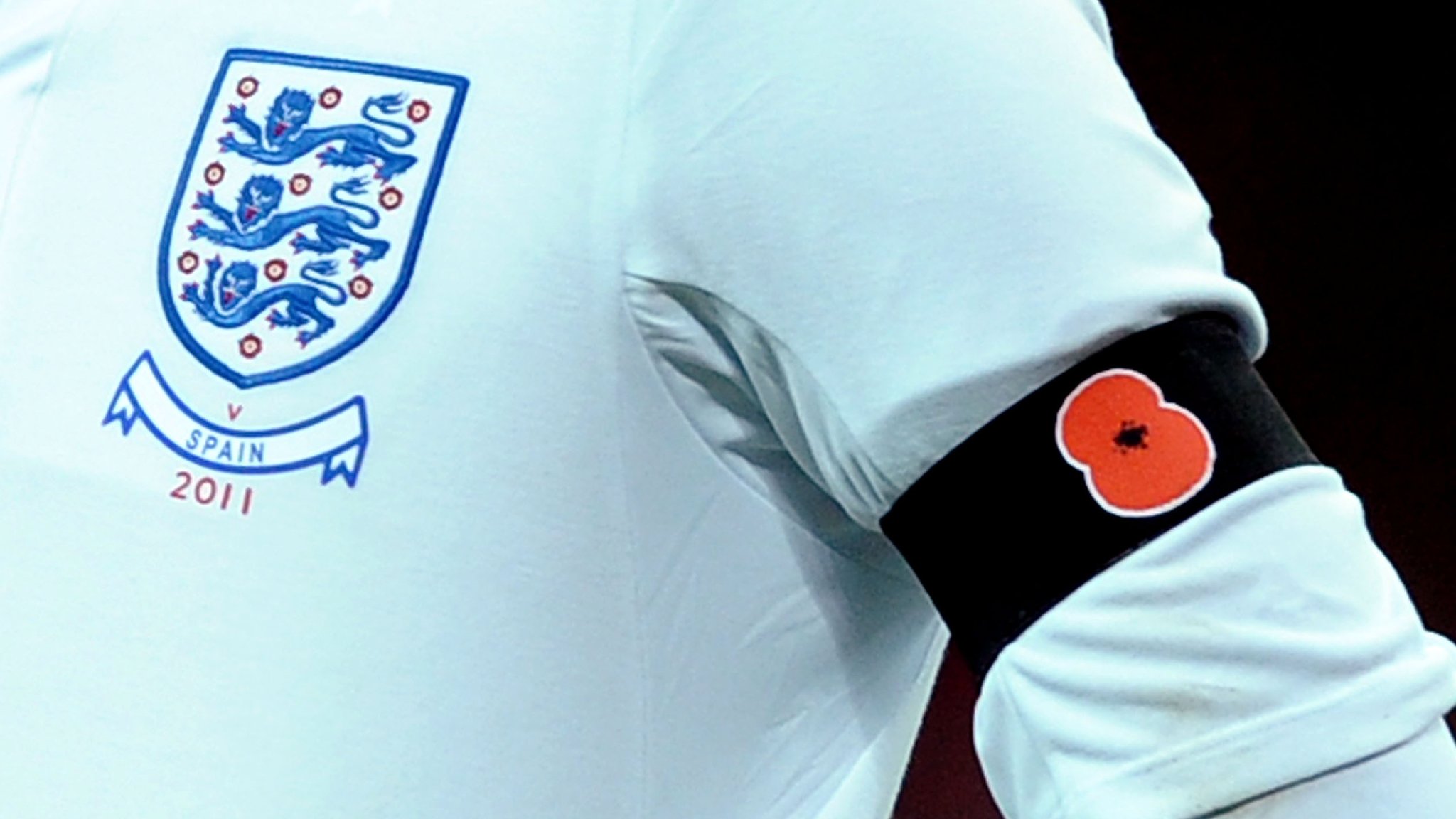England v Scotland poppy row: Fifa is wrong to get involved - Arsene Wenger