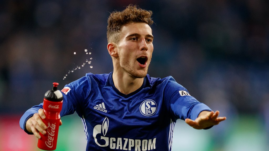 Leon Goretzka: Bayern Munich to sign Schalke midfielder