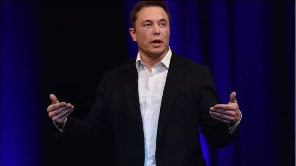 Elon Musk akan uji coba penerbangan pesawat Mars tahun depan