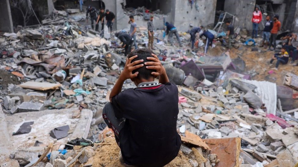ガザでの戦闘、「2024年いっぱい続く」とイスラエル軍 - BBCニュース