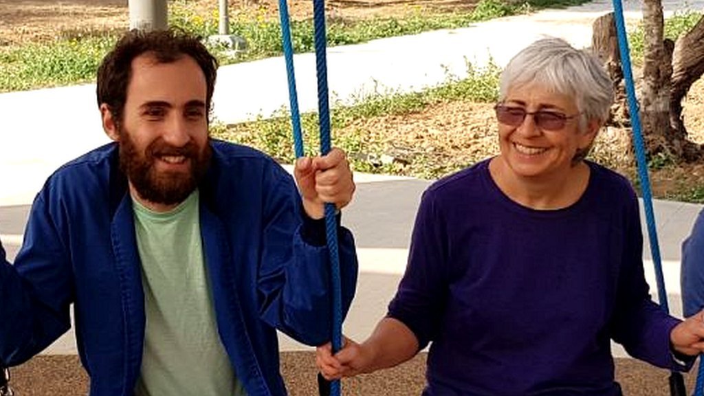 Family with Chicago ties caught in Israel-Hamas war, trapped