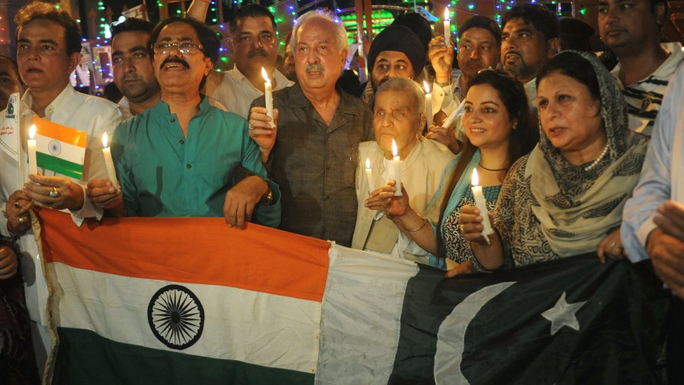 Mast ogli bilan jinsiy aloqada bolgan onaning videosi.