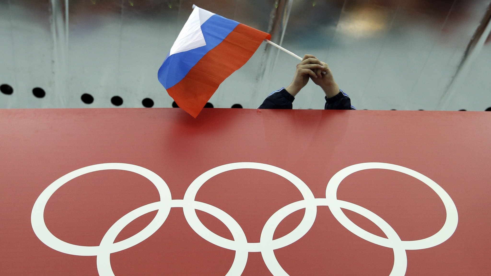 Banida por doping, Rússia adota nome ROC para disputar