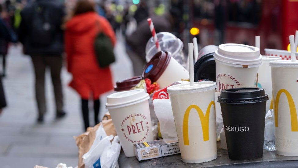 Car reg on McDonald's bags plan to curb littering
