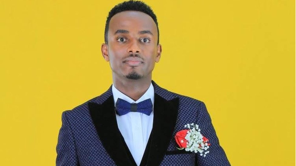 Koprofagiya, oltin dush, fisting