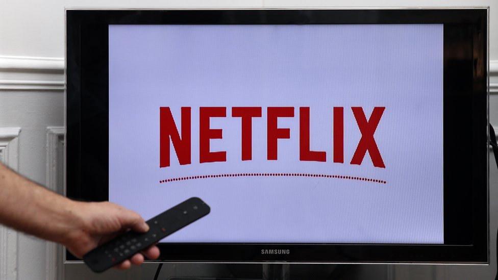 Esquerdistas têm o dever de cancelar a Netflix (e Facebook, Twitter, TV,  rádio, biblioteca) - Senso Incomum