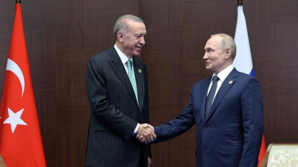 Erkaklar ayollarni yechintirayotgan video