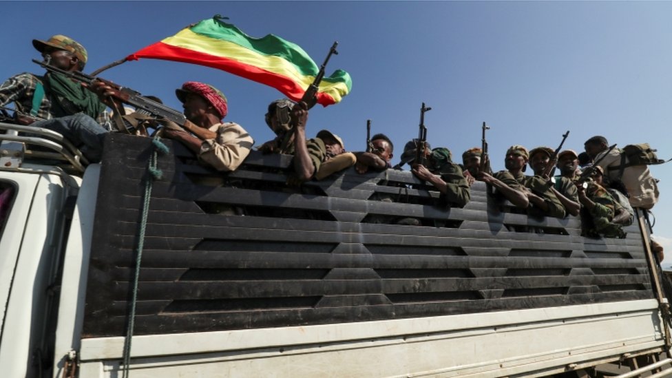 Natasha uchun blowjob video Kolmakdagi qiz