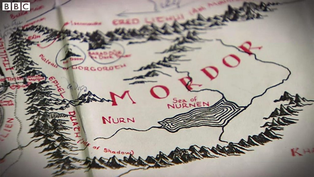 指輪物語」作者の新著出版 執筆から100年後 - BBCニュース