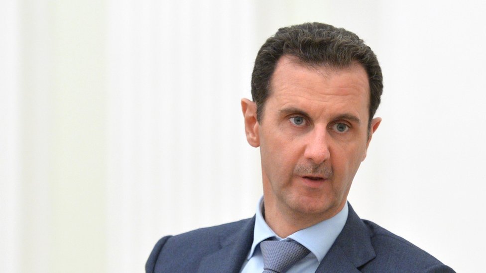 逃げる提案を拒否した」シリアのアサド大統領夫人 - BBCニュース