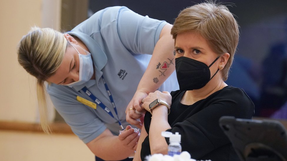Third of health and care workers have winter jabs