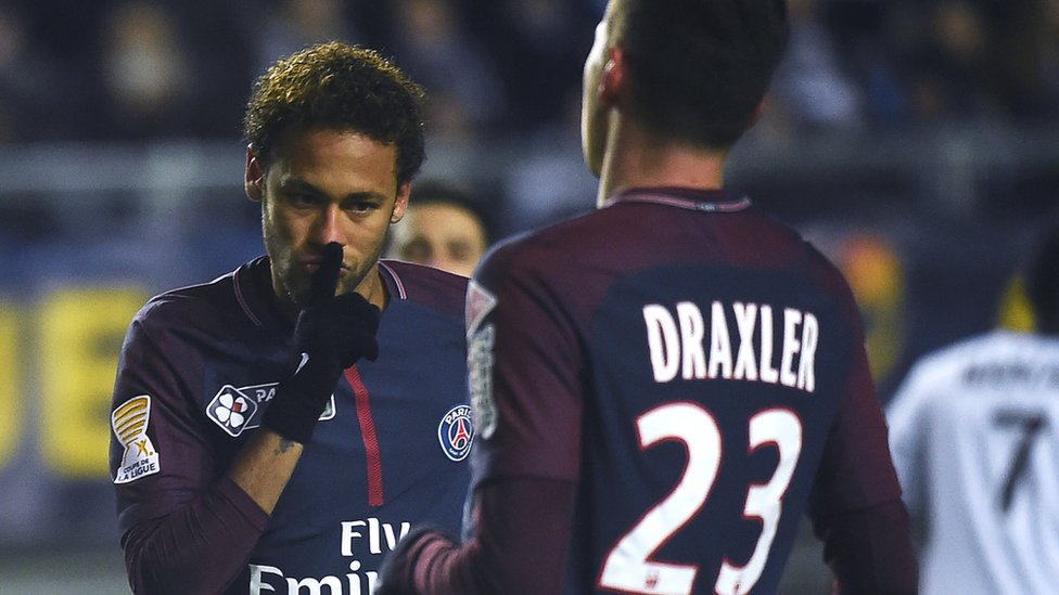 PSG: Neymar, un quadruplé et des sifflets
