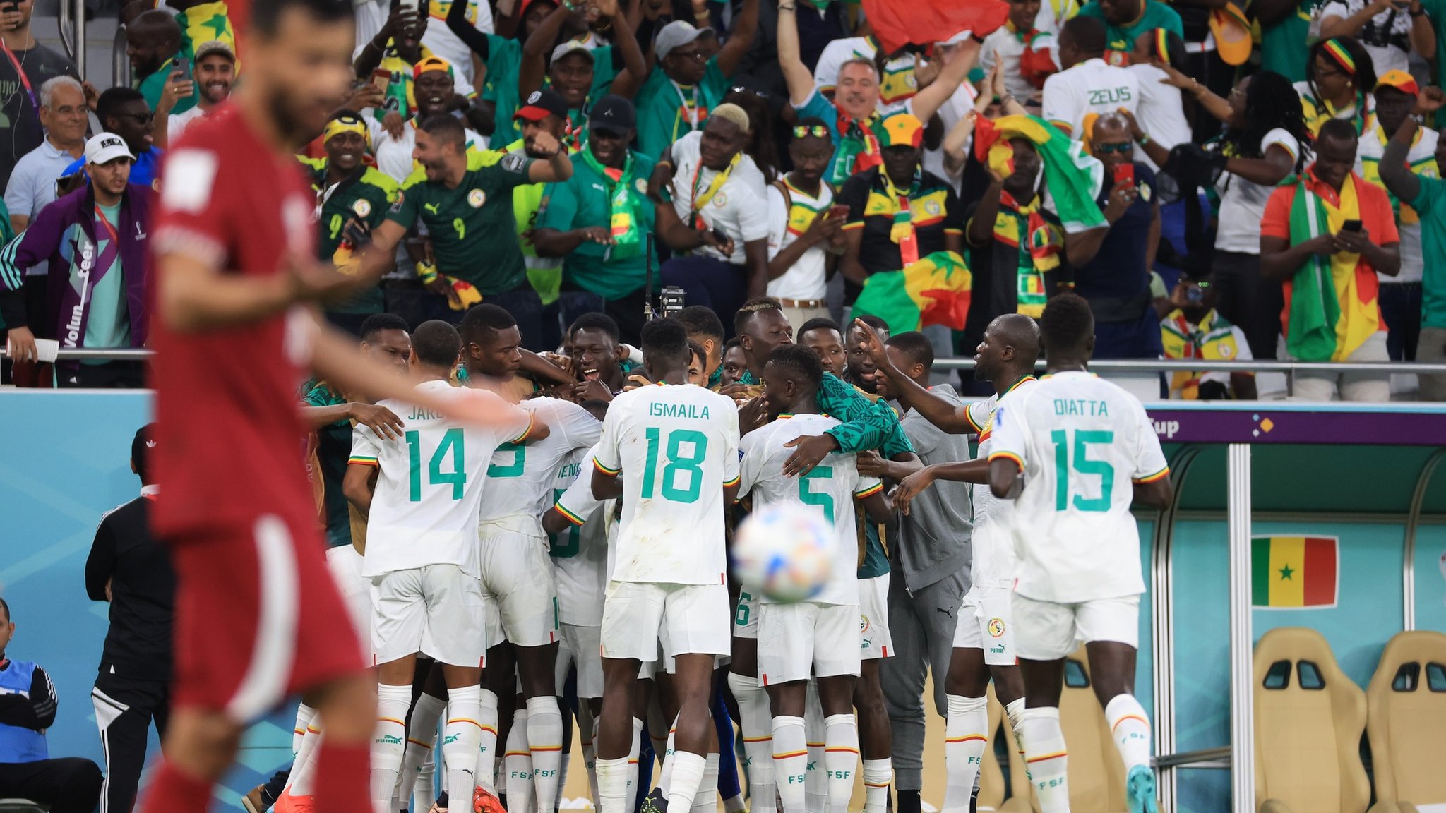 World Cup 2022: Qatar 1-3 Senegal - hosts eliminated after two games - BBC  Sport