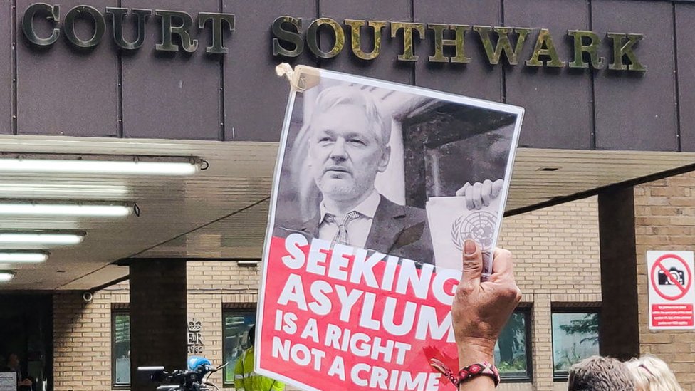Un tribunal londonien emprisonne le fondateur de Wikileaks, Julian Assange