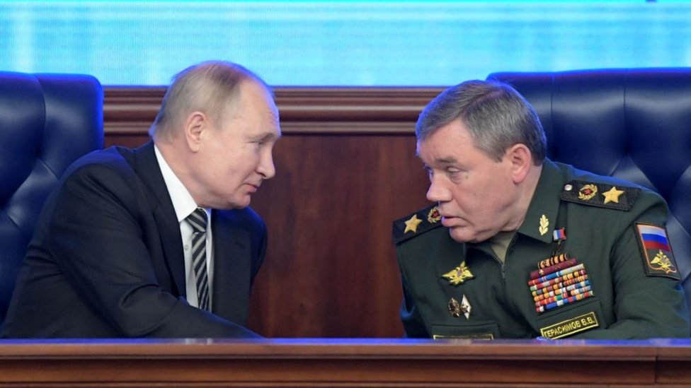 Cumshotning porno videosi tashqariga chiqarilmasdan Yosh mabuda porno video