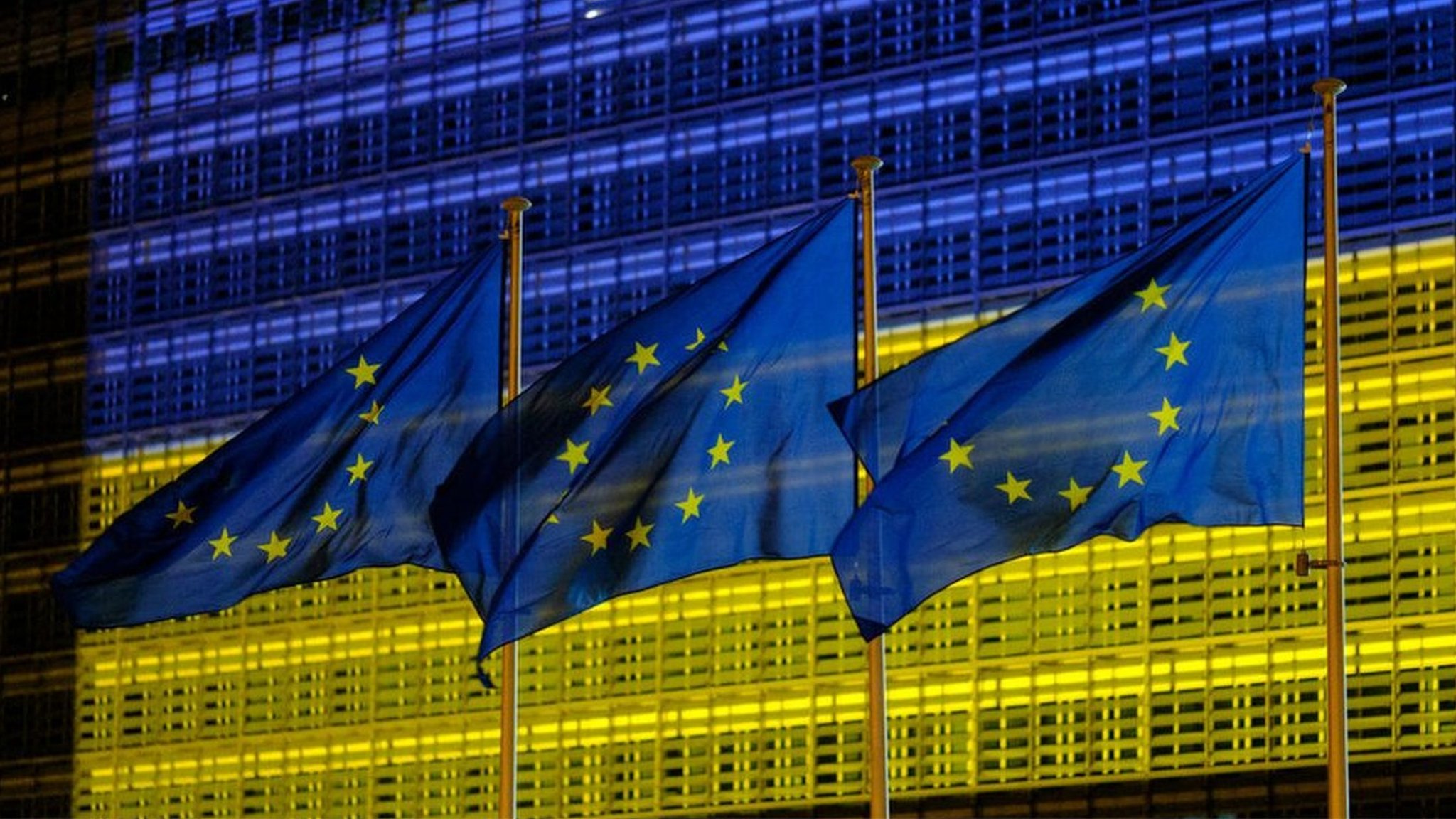 EU、ウクライナとモルドヴァを「加盟候補国」に承認