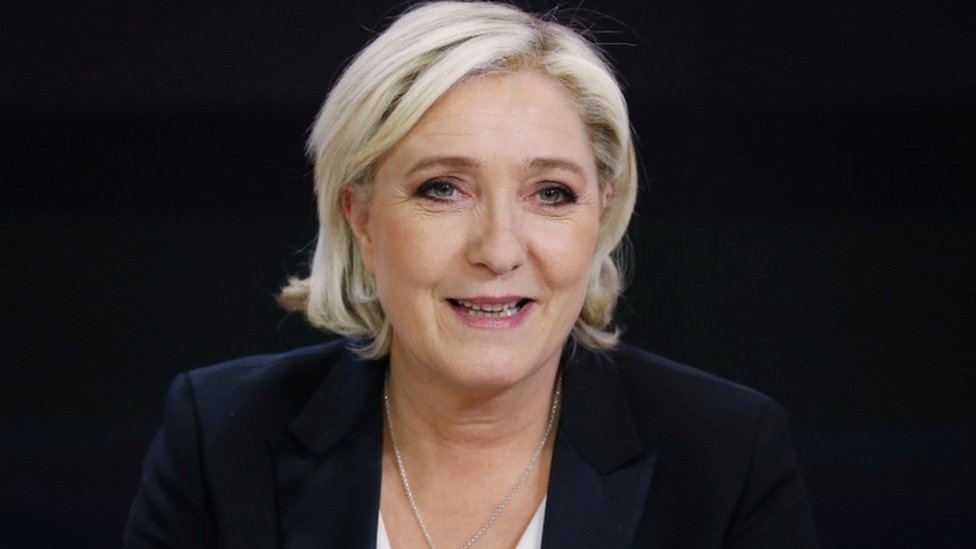 仏大統領選 ファーストレディーになるブリジットさん 普通じゃないカップル の理由 cニュース