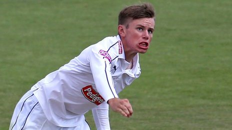 Edwards & Crane spark Bears collapse