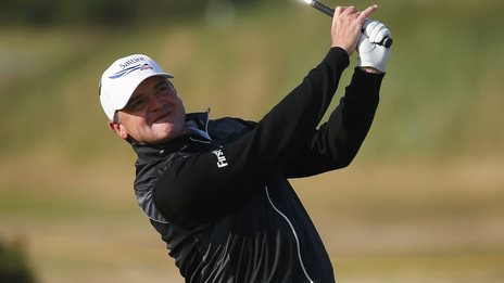 Lawrie two off lead at St Andrews