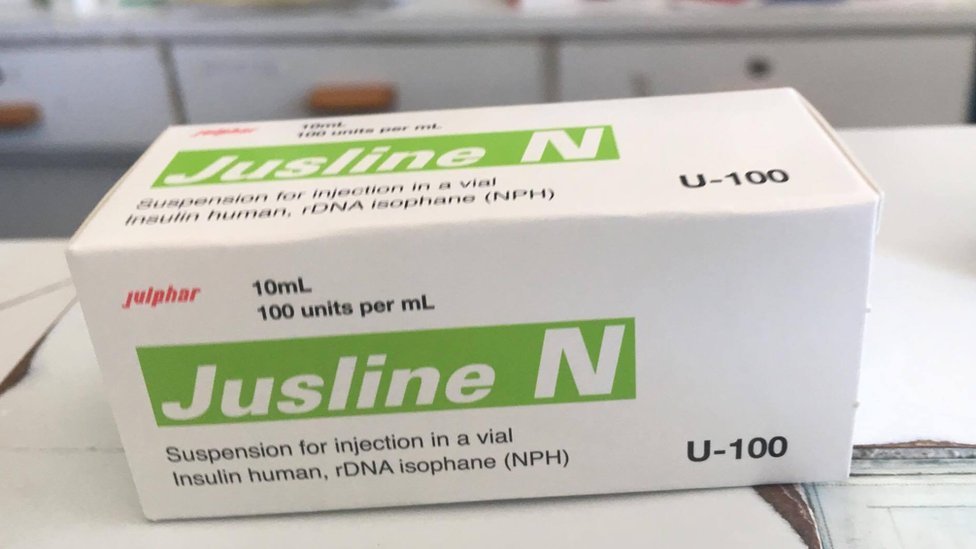 Ajoyib porno ayol Inguletsda jinsiy aloqa uchun qizlar