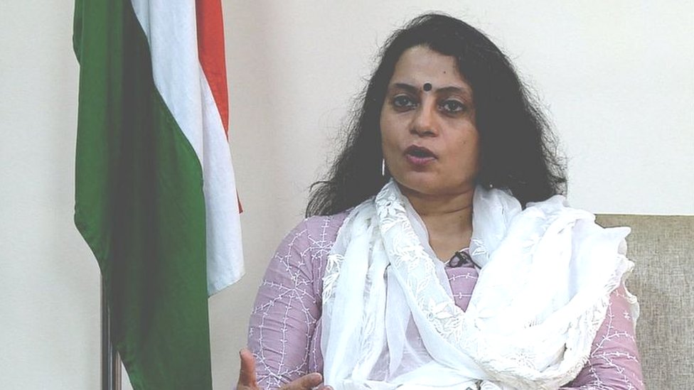 Dugi Tanyani emizdiradi