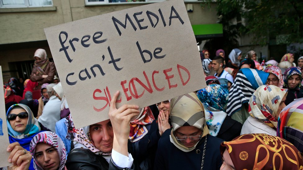 مظاهرة ضد كبت حرية الإعلام في تركيا