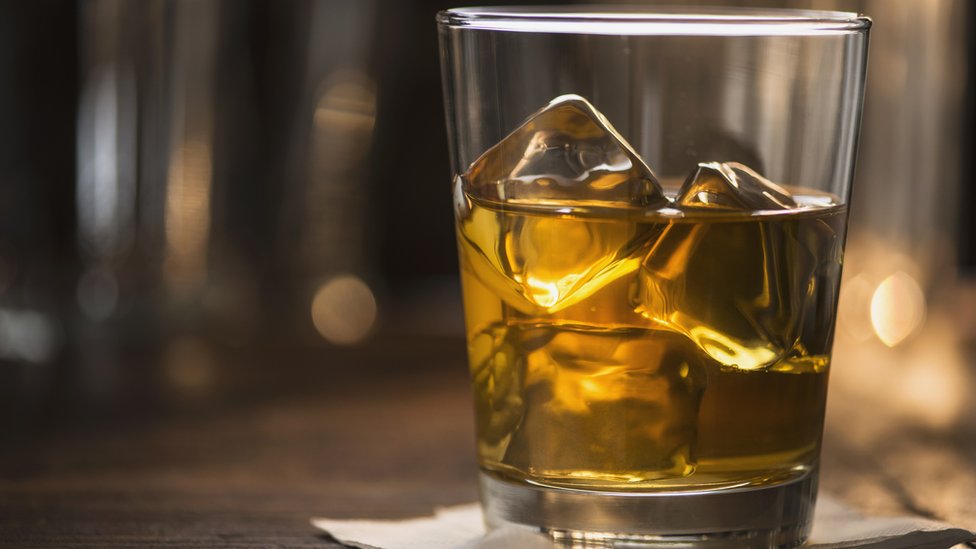 India outdrinks France as top Scotch whisky buyer