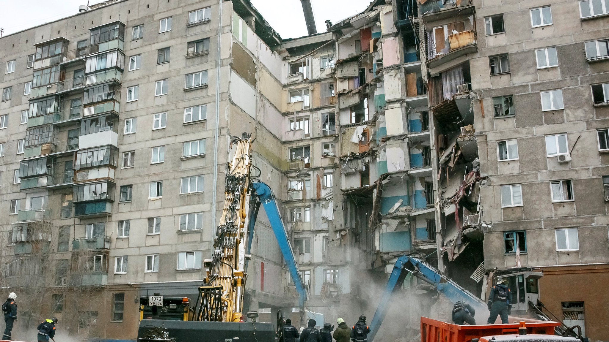 Путин потребовал расселить дом в Магнитогорске, где произошел взрыв - BBC  News Русская служба