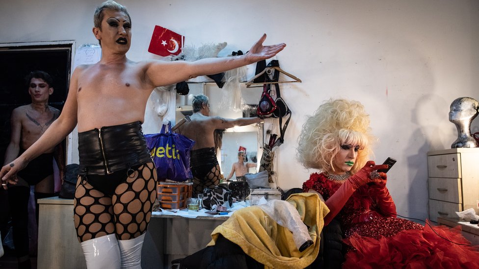 Qozoq ayollar porno 41 video