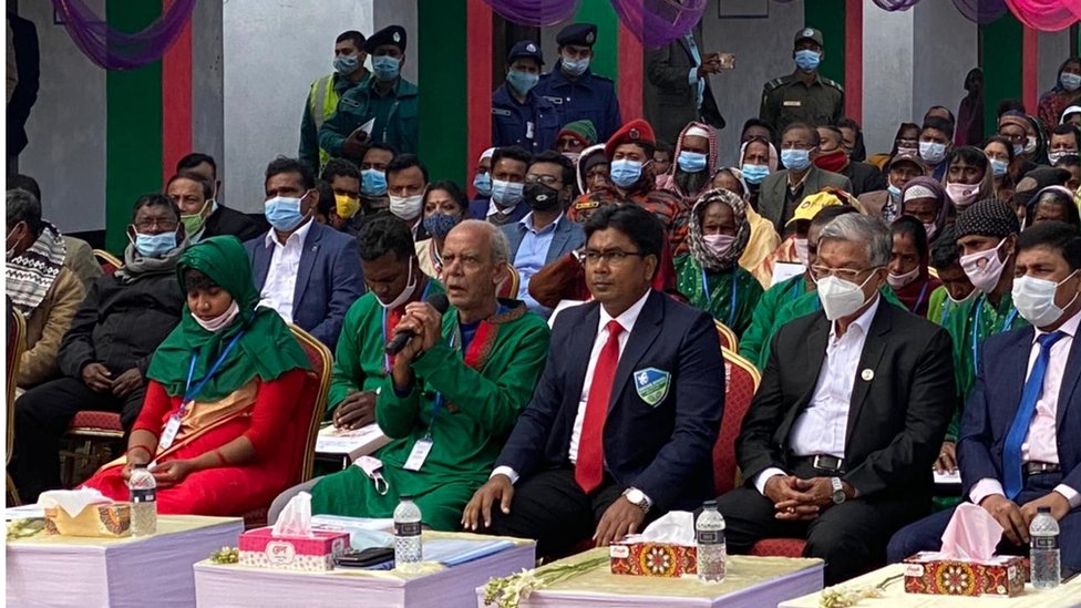 Yashirin kamerada haqiqiy jinsiy aloqa ona va ogil