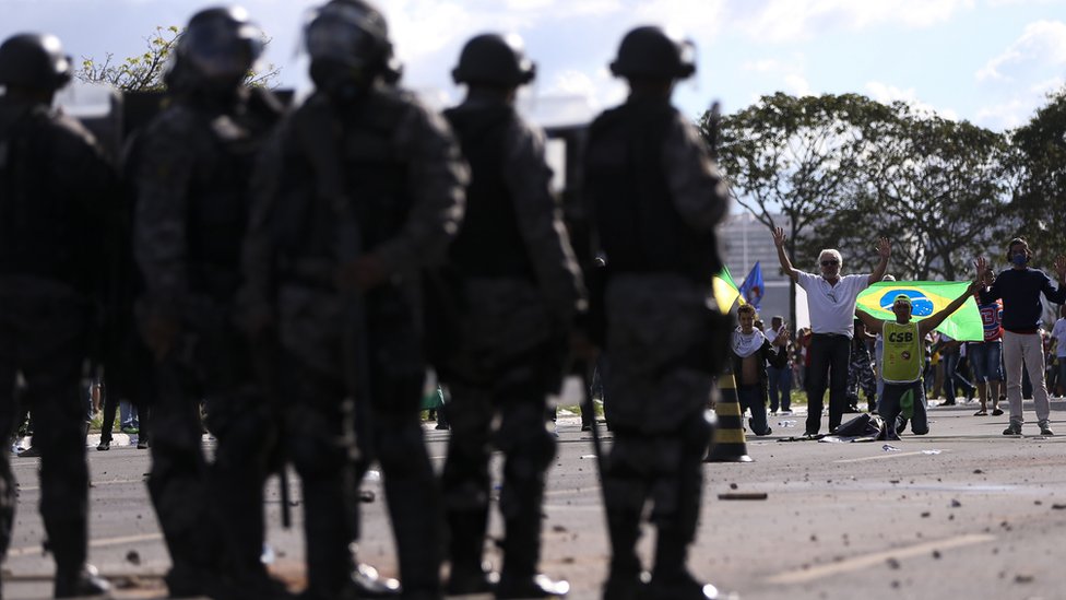 Filhas de Quitéria: as primeiras mulheres combatentes do Exército