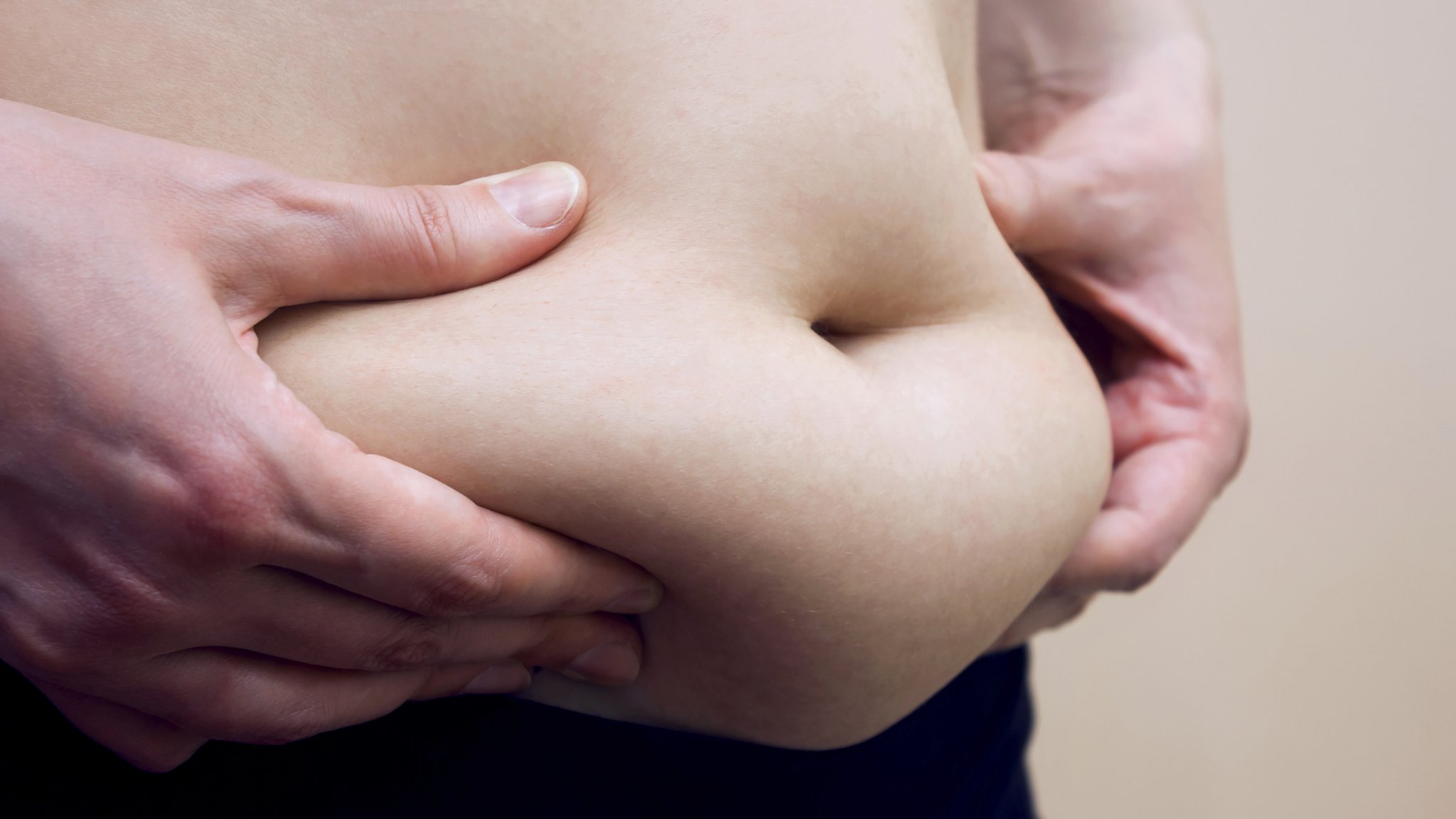 Hacer abdominales elimina grasa corporal?