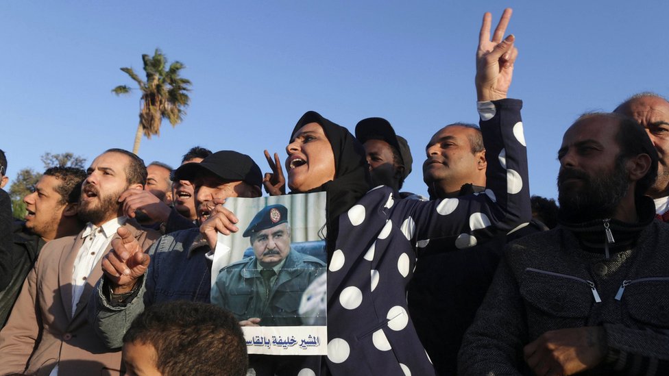 السلطات الليبية في الشرق تبرر قرار الحظر بأنه يهدف لحماية الأمن القومي من الخطر الخارجي