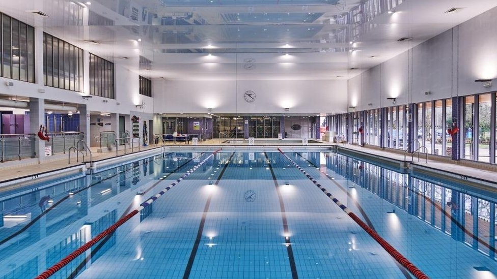 Council spends £1.4m to cut carbon emissions at pool